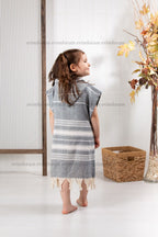 Kinder-Badeponcho aus 100% Baumwolle, Pestemal-Strandponcho in Grau