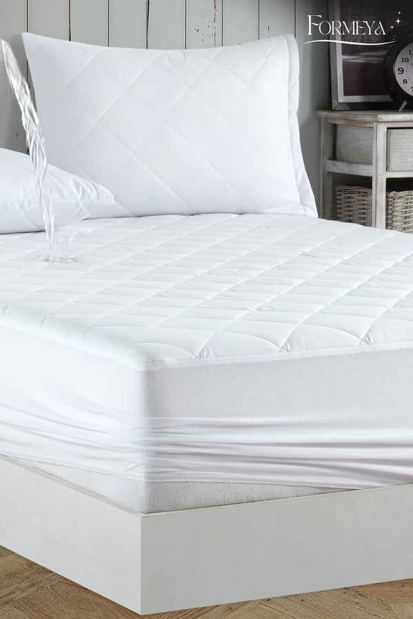 gesteppter-matratzenschoner-weiss-mikrofaser-wasserdicht