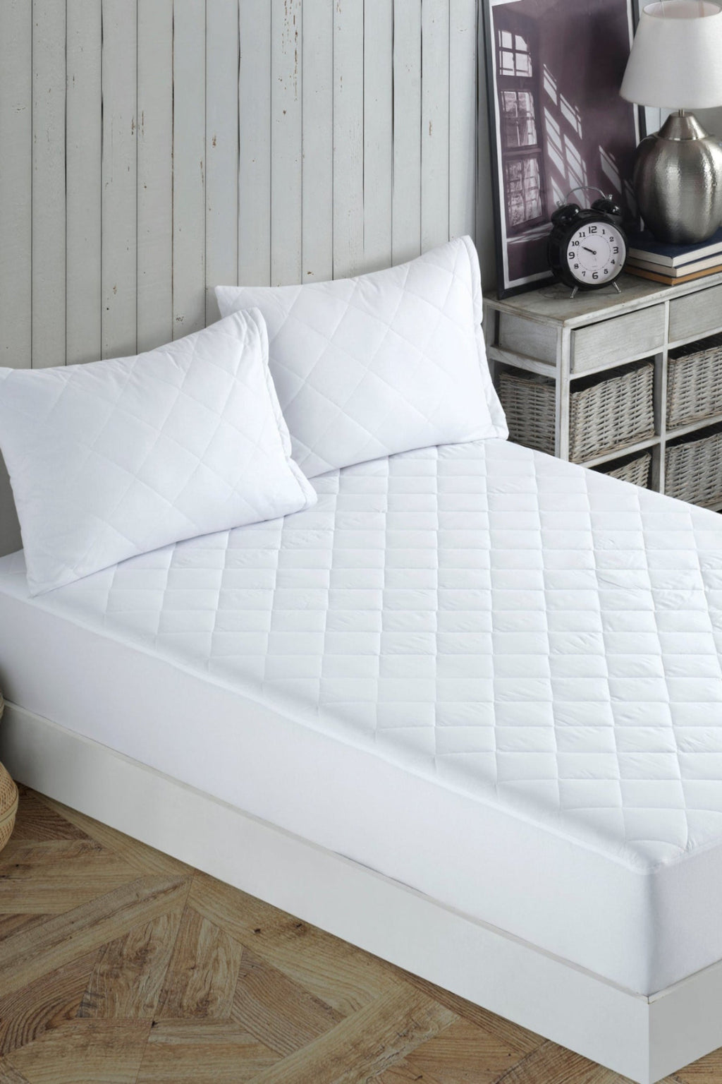 Gesteppter Mikrofaser Matratzenschoner – Atmungsaktiv & Geräuschlos – Weiß