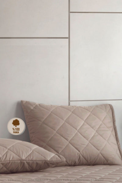 Gesteppter Kissenschoner aus 100% Baumwolle, Braun, 50x70 cm (2er-Set)